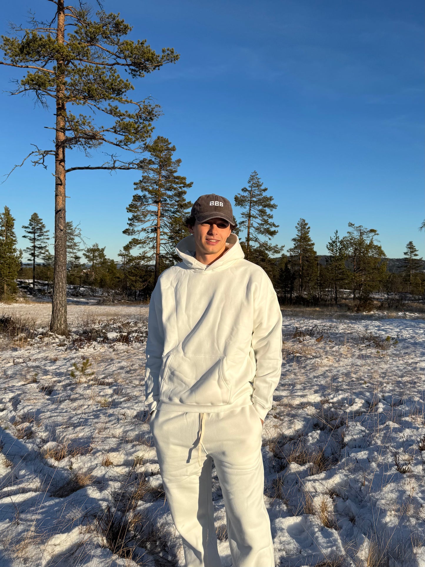 Hoodie White